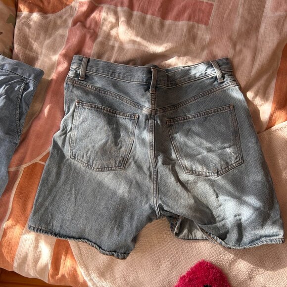 UNIQLO Jeans short en denim bleu / UNIQLO blue denim jean shorts - Picture 2 of 3